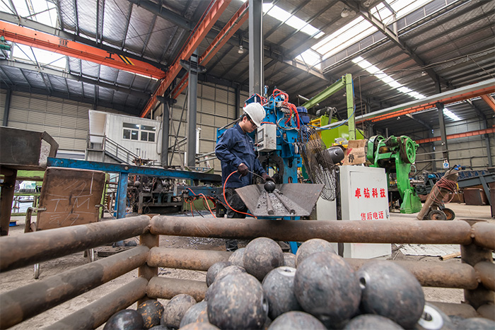 邹城网架配件-螺栓球加工车间